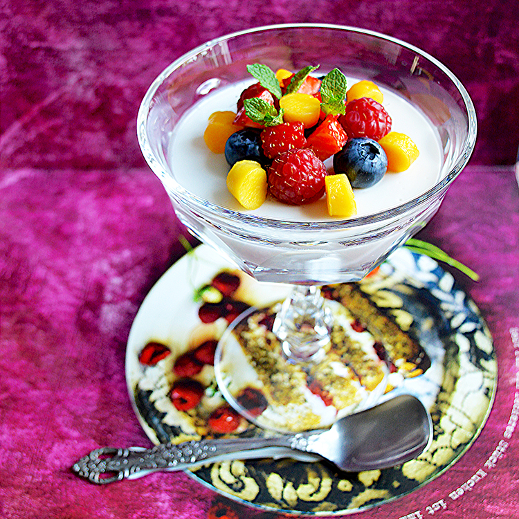 vegan coconut panna cotta